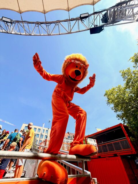 Always on 🔝 w/ @ing.deutschland  @  @die_finals 

Maskottchen
Löwe 
die Finals
Hannover 
Maskottchenperfomer 
ING Maskottchen 

📸 m. Buschmann